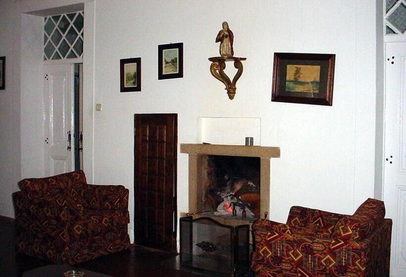 اتاق لوکس, Solar Das Avencas