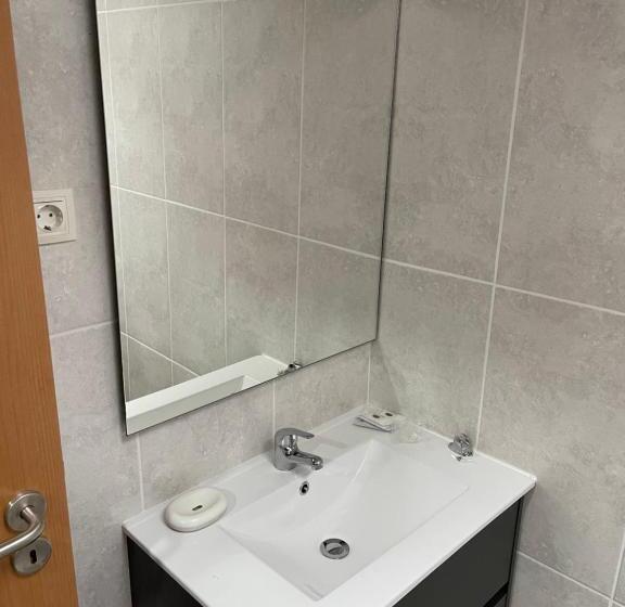 Номер Стандарт, Kualquer Koisa