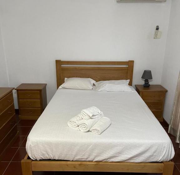 Четырехместный Номер Стандарт, Kualquer Koisa