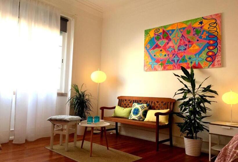 اتاق استاندارد سه تخته با سرویس بهداشتی مشترک, Lisbonera Guest House