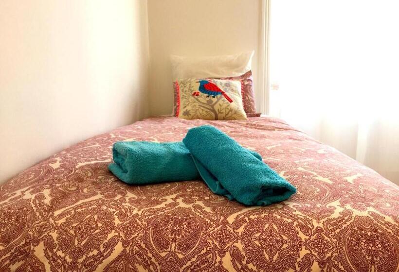 اتاق استاندارد سه تخته با سرویس بهداشتی مشترک, Lisbonera Guest House