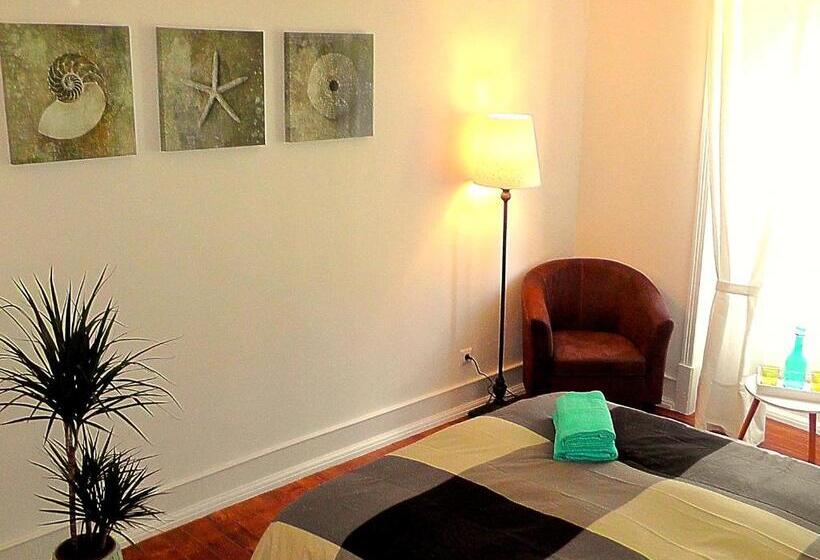 اتاق استاندارد با سرویس بهداشتی مشترک, Lisbonera Guest House