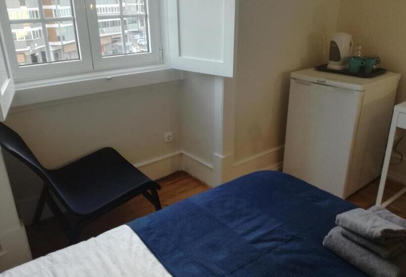 Cameră Triplă Standard cu Baie Comună, Lxroller Premium Guesthouse