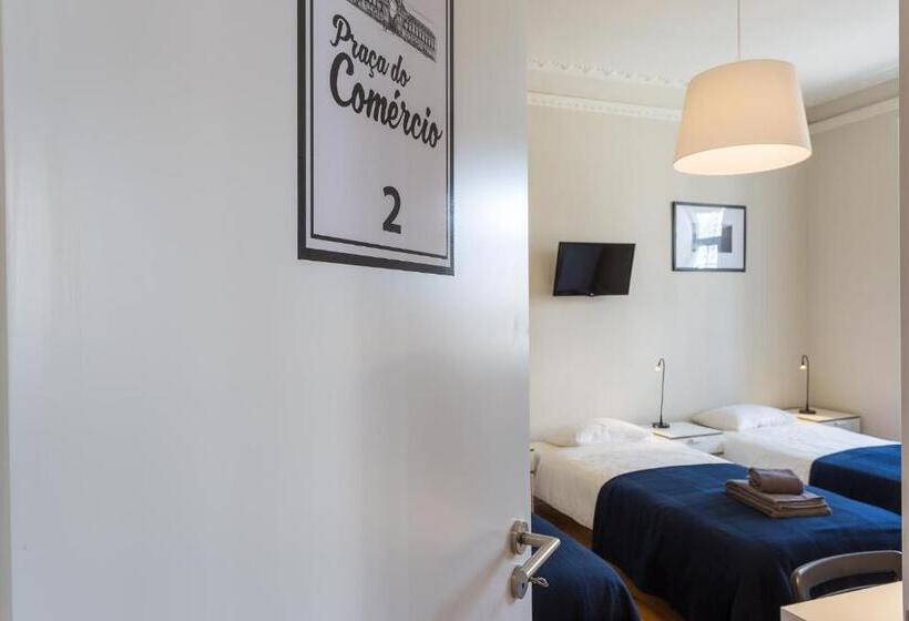 Cameră Triplă Standard cu Baie Comună, Lxroller Premium Guesthouse