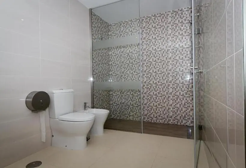 Studio Standard, Peralux