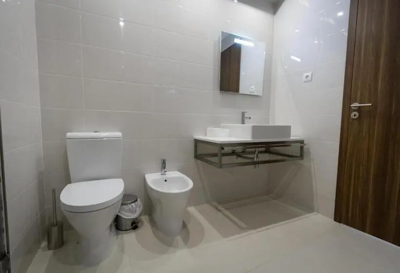 Apartament 2 Dormitoare, Peralux