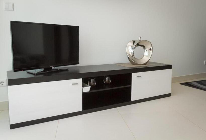 带3个卧室的公寓, Peralux