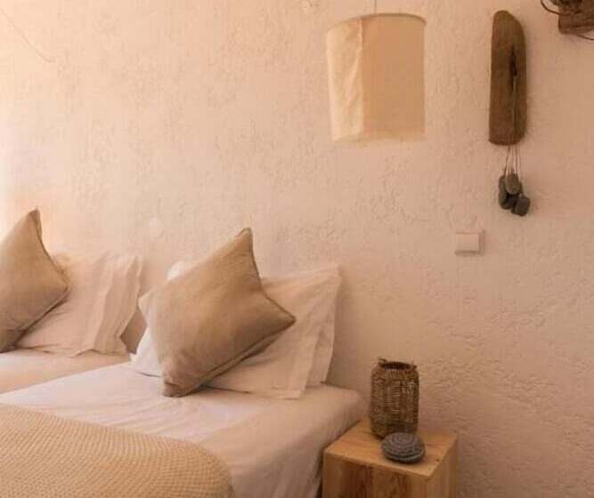 Трехместный Номер Deluxe, Utopia