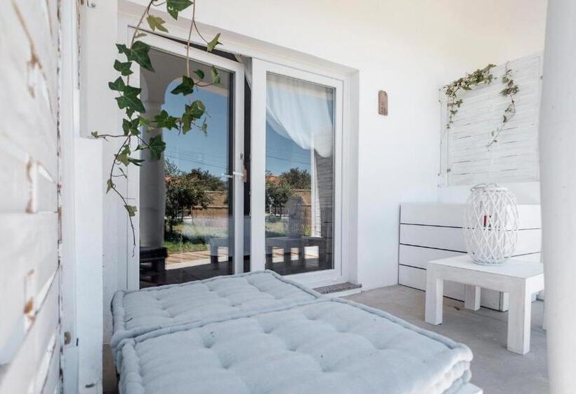 标准间带露台, Utopia