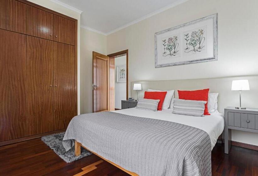 דירת חדר בקומת קרקע, Achada I By An Island Apart