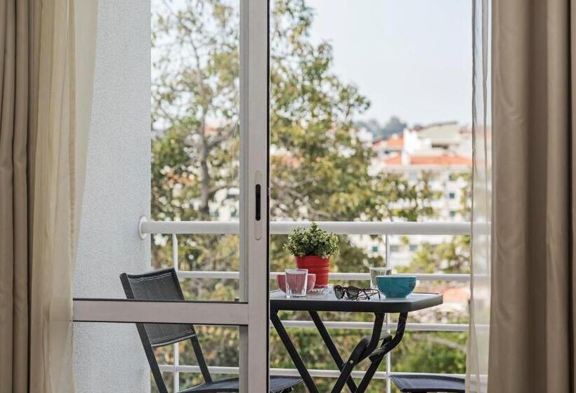 דירת חדר בקומת קרקע, Achada I By An Island Apart