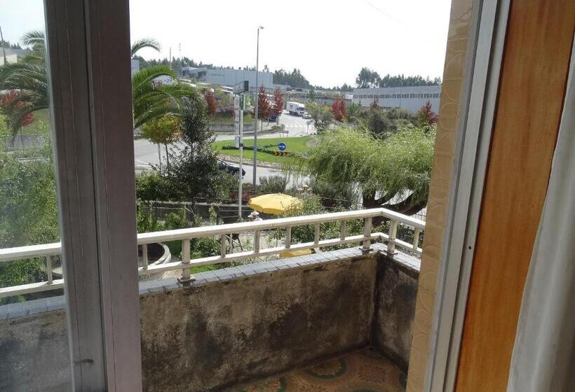 غرفة عائلية, A Cepa