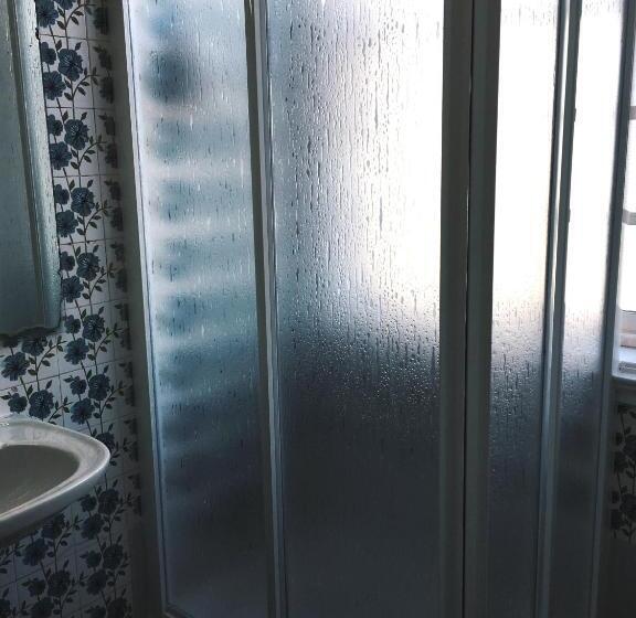 Семейный Номер, Alojamento Baixa Mar