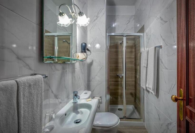 Номер Стандарт Трехместный, Residencial Clássico