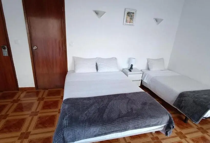 اتاق استاندارد سه تخته با بالکن, Residencial S. Giao