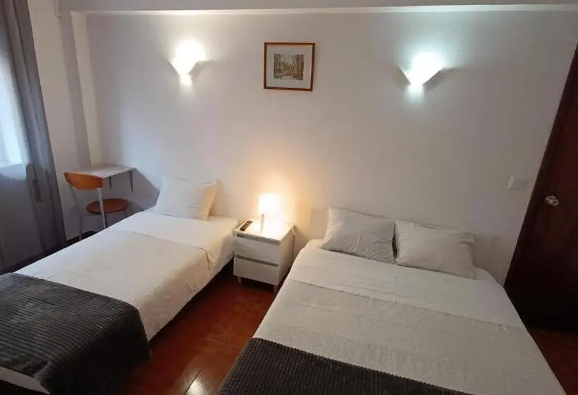 اتاق استاندارد سه تخته با چشمانداز, Residencial S. Giao