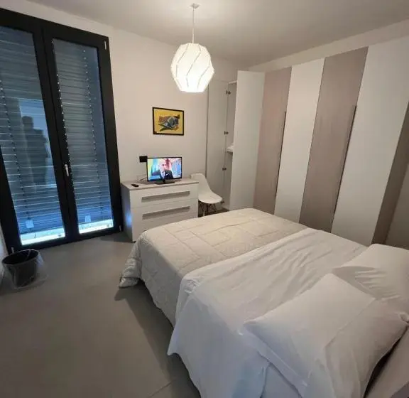 １ベッドルームペントハウスアパート, Donati Business Rooms