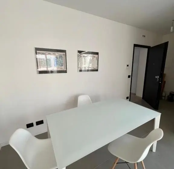 １ベッドルームペントハウスアパート, Donati Business Rooms