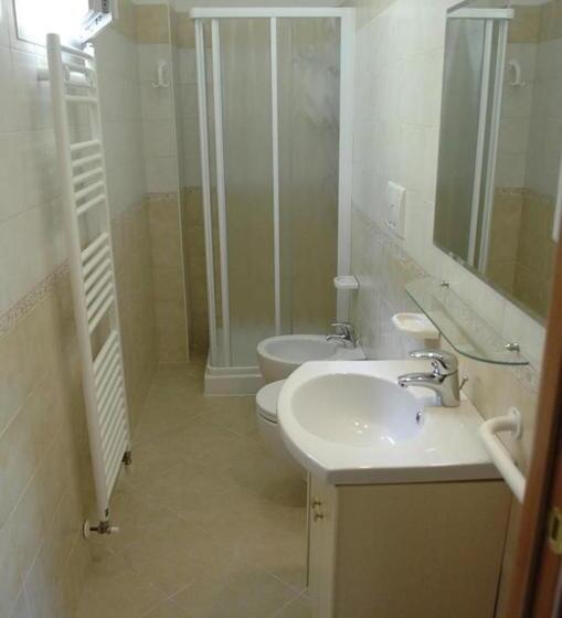 شقة غرفة واحدة, Residence Meeting