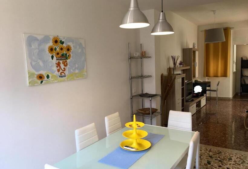 침실 1개 발코니 아파트, Vittoria Colonna