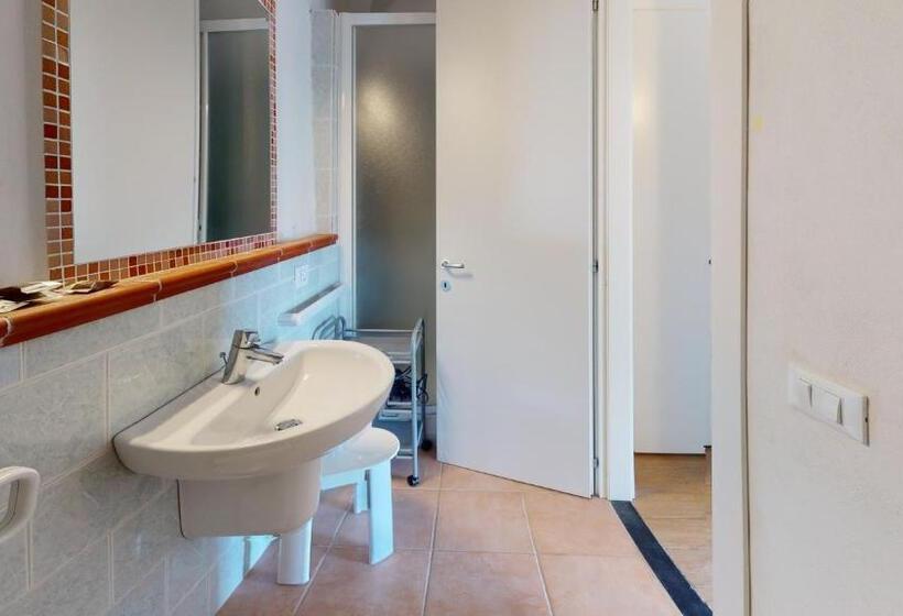 Standard room with outdoor bath, B&b La Canonica – Svegliarsi A Verezzi