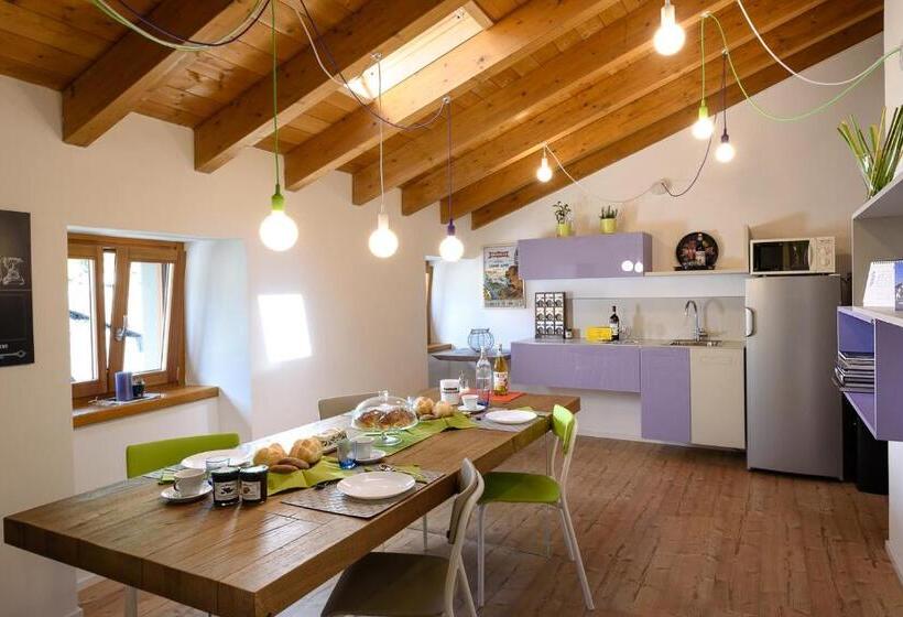 اتاق استاندارد, Le Stanze Del Trenino Rosso