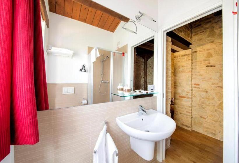 חדר דחוקס עם מיטת קינג, Agrirelais Collelago