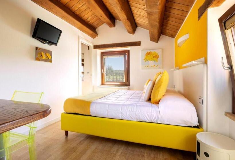 חדר סטנדרט נוף לבריכה, Agrirelais Collelago