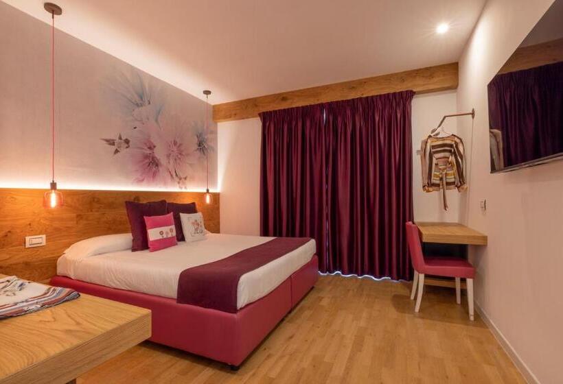 חדר סטנדרט לשלושה, Agrirelais Collelago