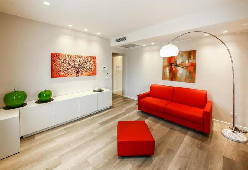 سوییت, La Bella Modena