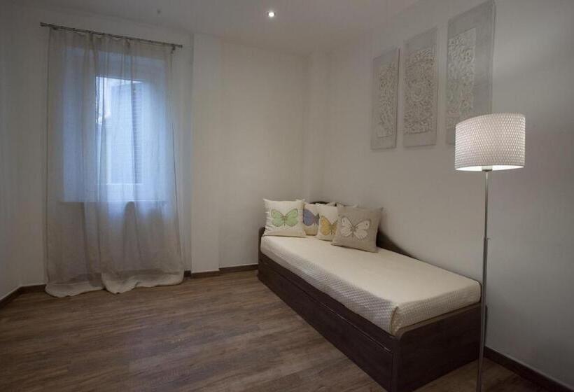 バルコニー付きジュニアスイート, Magnifica Luxury Suites