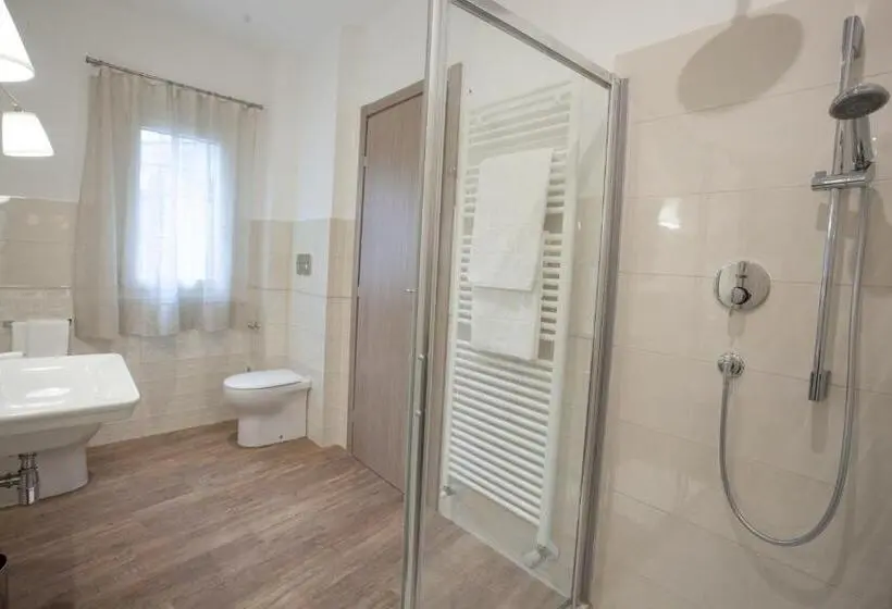 バルコニー付きジュニアスイート, Magnifica Luxury Suites