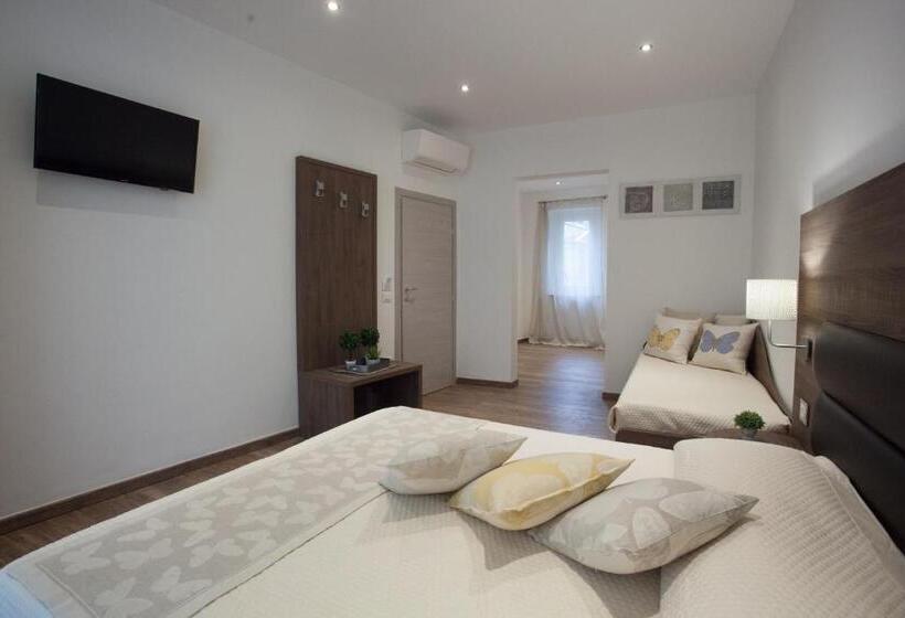 バルコニー付きジュニアスイート, Magnifica Luxury Suites