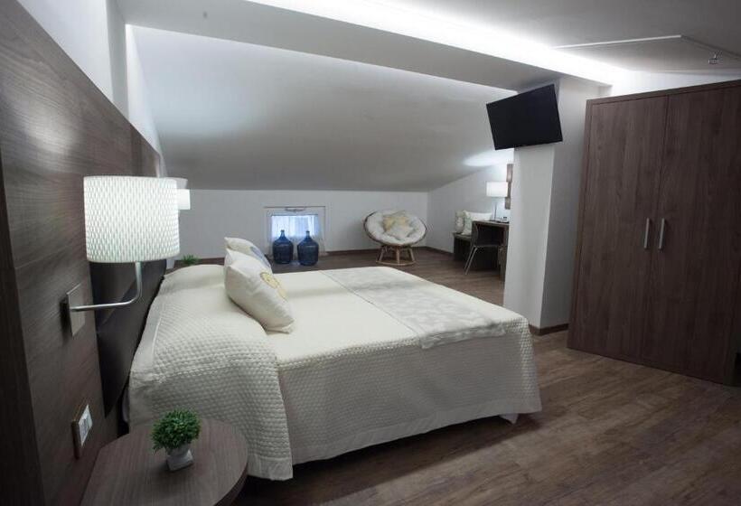 ジュニアスイート, Magnifica Luxury Suites