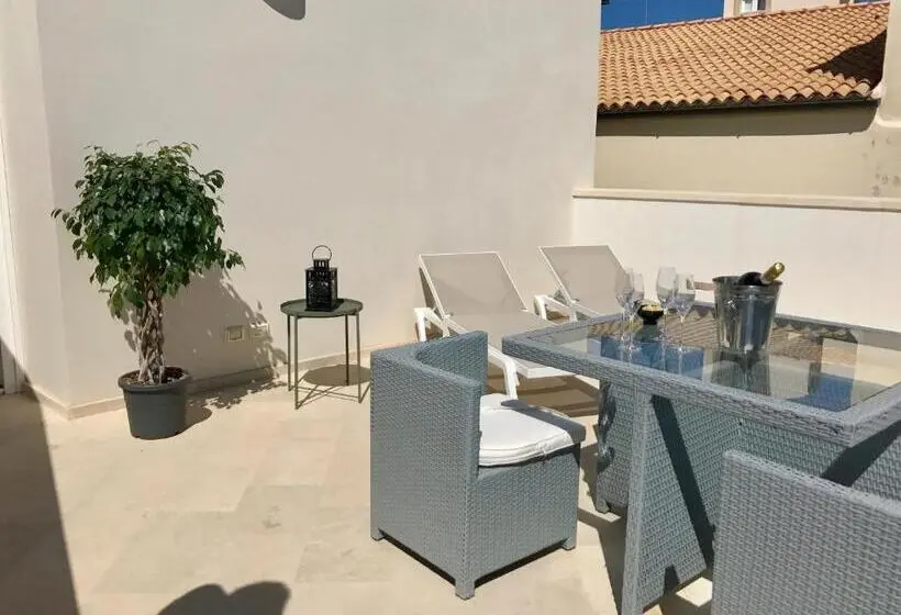 1 Bedroom Penthouse Apartment, Re Federico Boutique