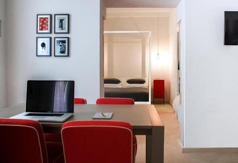 1ベッドルームのデラックスアパートメント, Re Federico Boutique