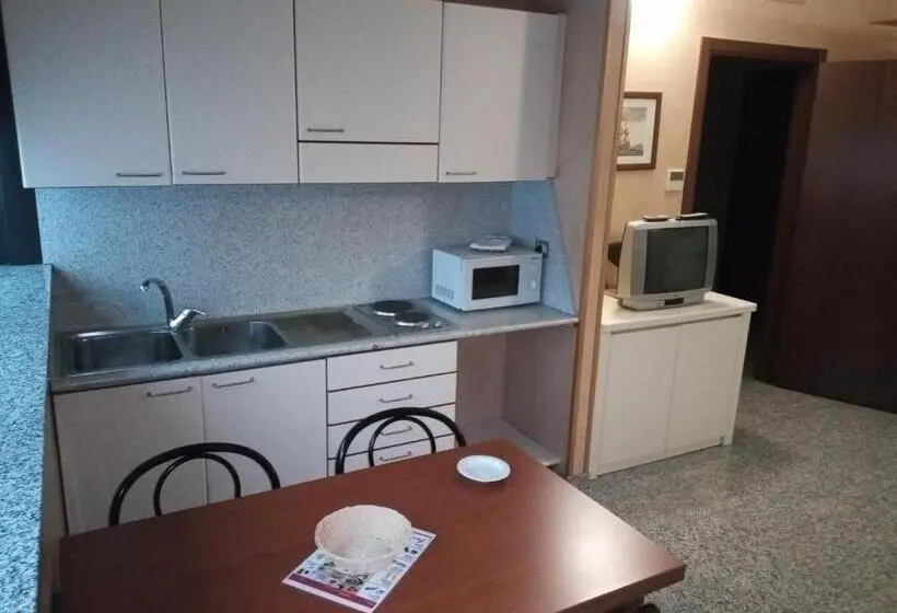 Huoneisto 1 Makuuhuone, Residence Le Arcate