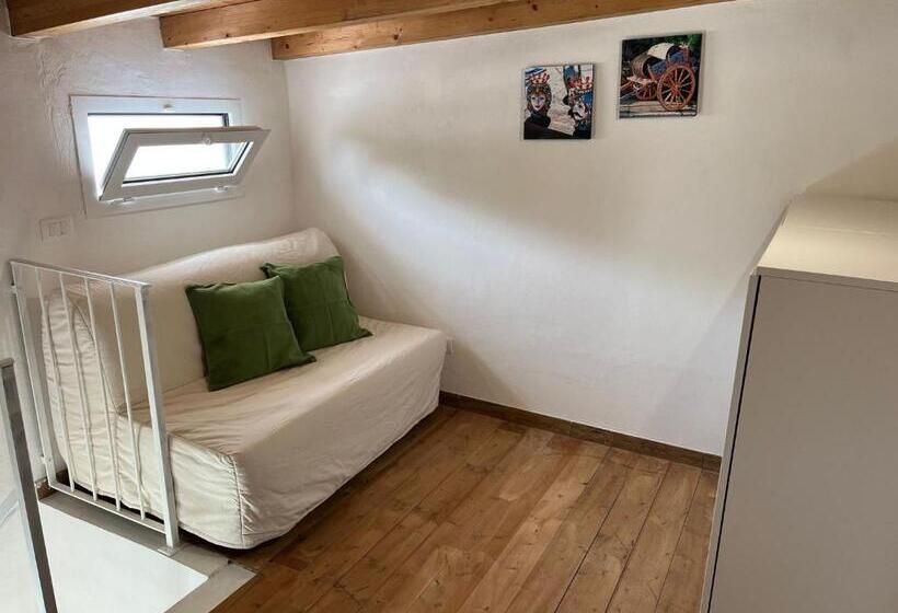 شقة غرفة واحدة, Borghetto Mediterraneo