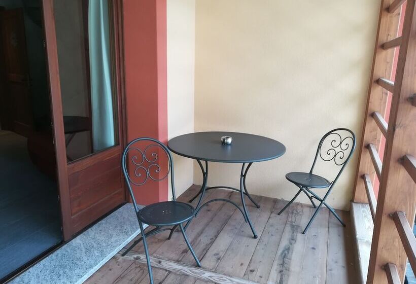 דירת חדר סופריור, Residence Orma