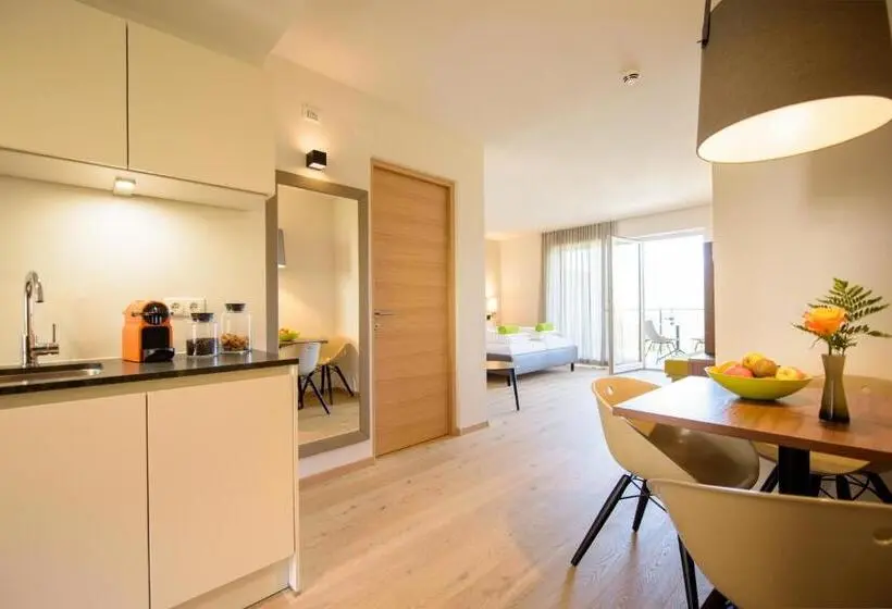 Standard-studio Puutarhanäkymä, Brühl Suites&residence