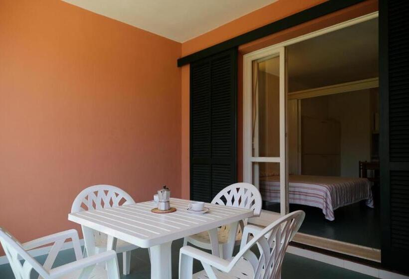 Студио Стандарт с Террасой, Appartamenti Maricampo   Helloelba