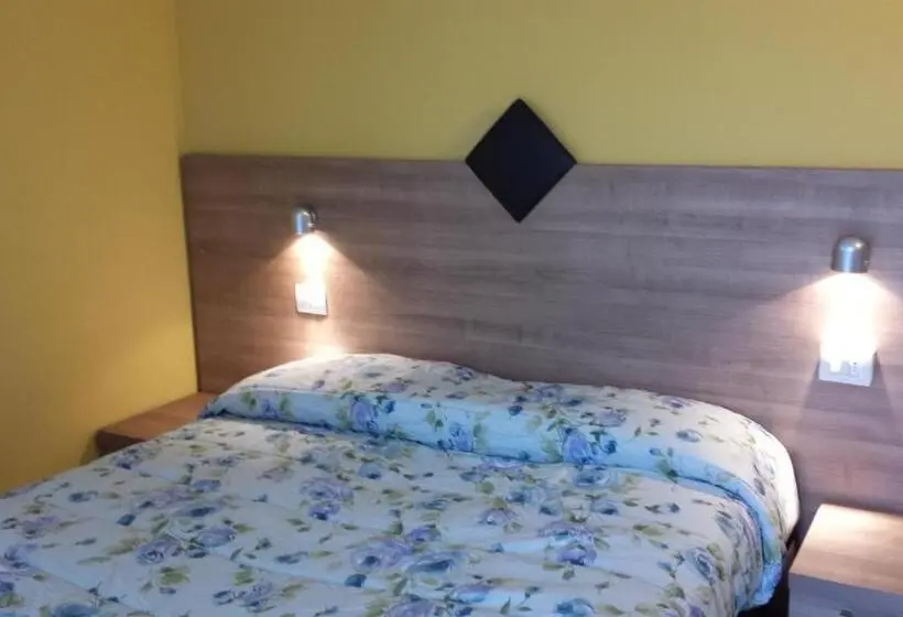 Huoneisto 1 Makuuhuone, Residence Luna Di Monza