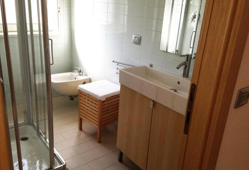 Апартаменты 1 Спальня Вид на Море, Homiday   Residence Bordopineta