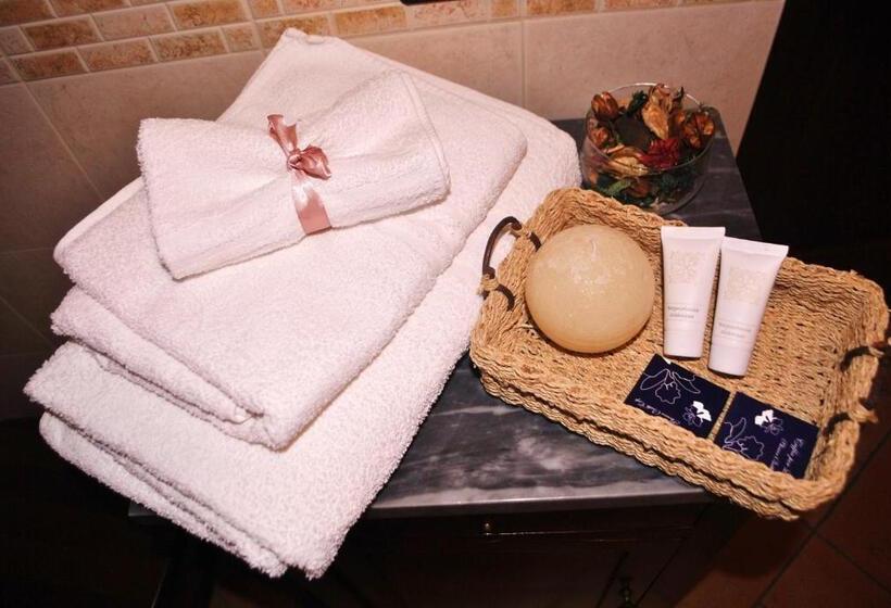 חדר סטנדרט לארבעה, Agriturismo L'antico Oliveto