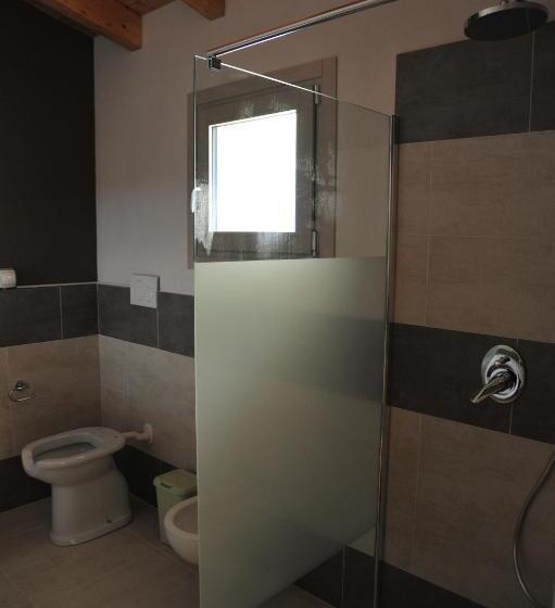 חדר סטנדרט נוף לאגם, Agriturismo Le Fontane