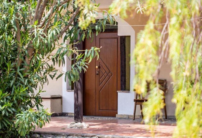 غرفة أساسية ثلاثية, Agriturismo Santo Stefano