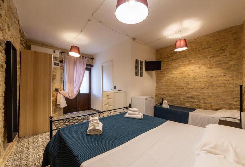 اتاق راحتی سه تخته, Agriturismo Santo Stefano