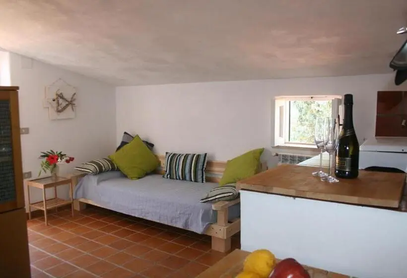 Triple Room Sea View, Agroturistica Villa Mantineo