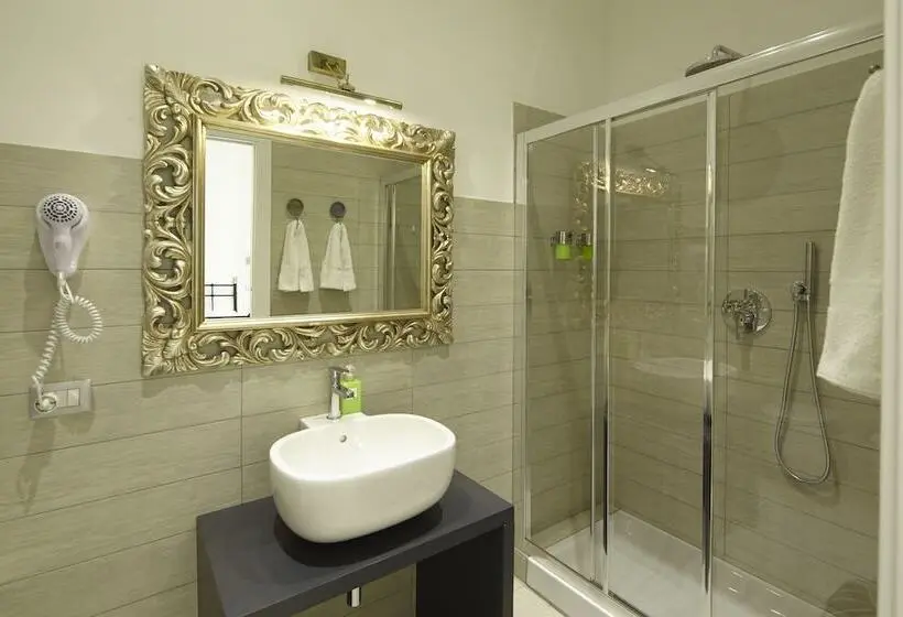 Deluxe Yhden Hengen Huone, Affittacamere Arosio