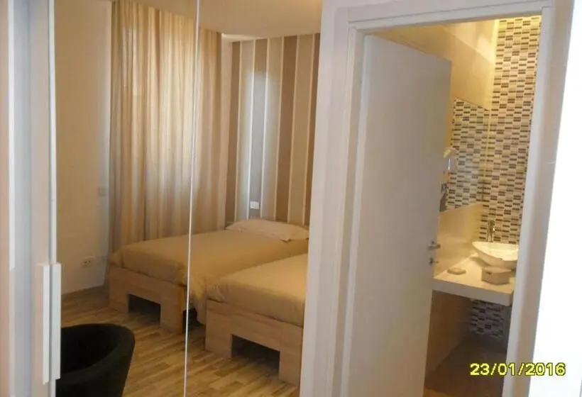 Standard-huone, Location Lory
